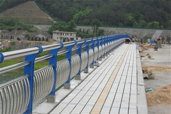 衢州不锈钢桥梁灯光护栏