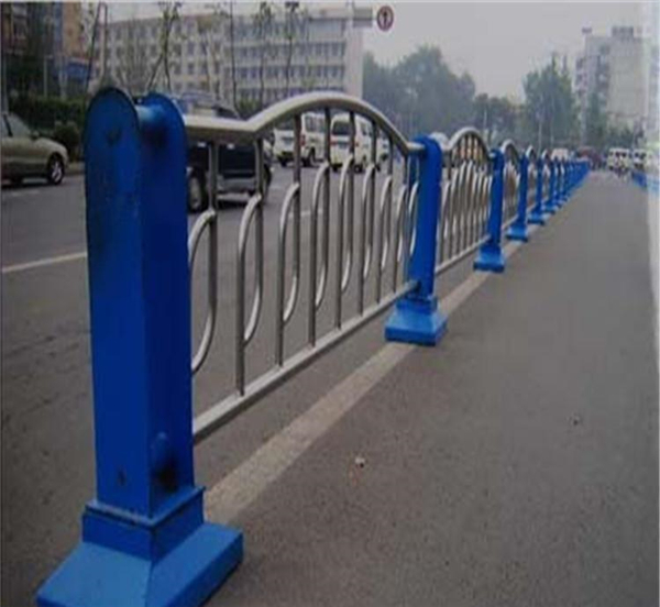衢州不锈钢防撞栏杆生产制造工艺